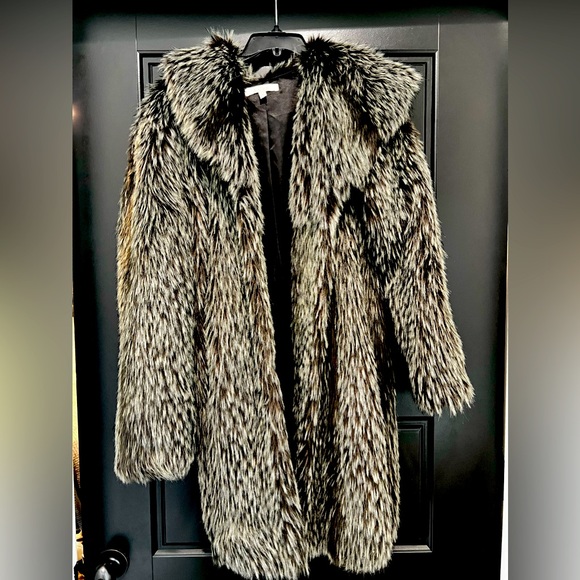 Cache Luxe Faux Fur Long Coat - Picture 1 of 3